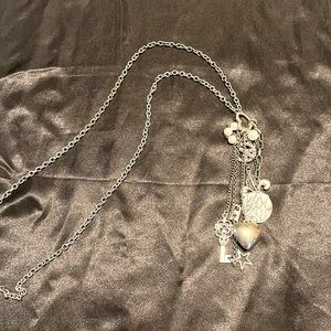Long pendant necklace
